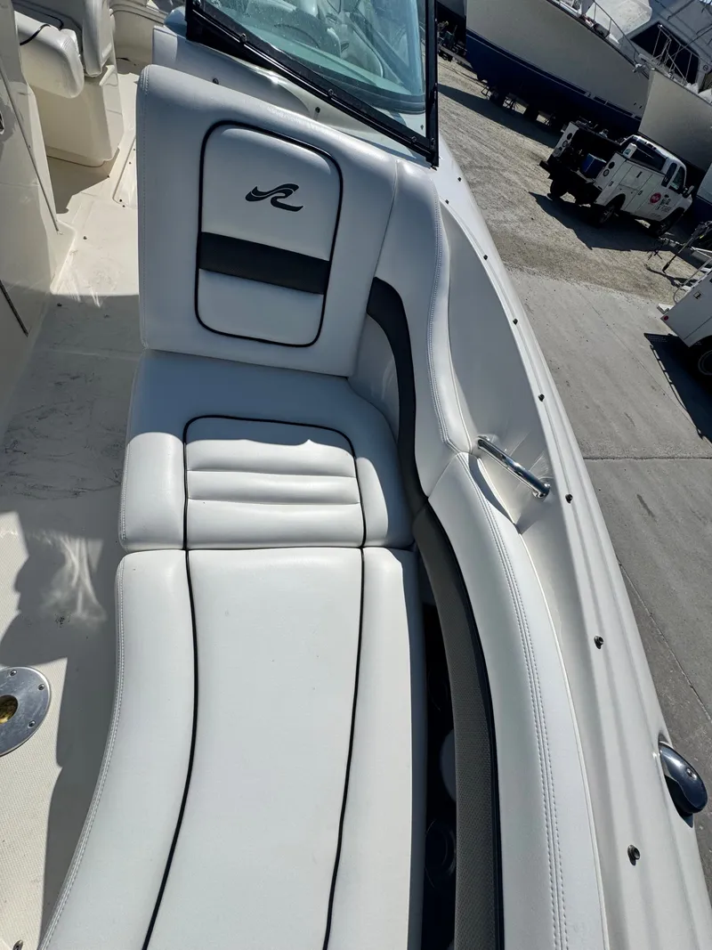 Slide: The Image of Sea Ray 290 SLX 2007 - 13