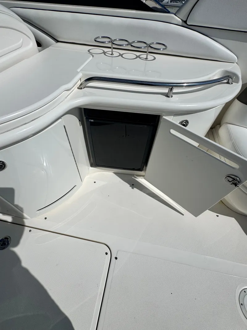 Slide: The Image of Sea Ray 290 SLX 2007 - 18