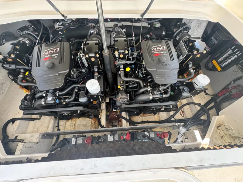 Slide: The Image of Sea Ray 290 SLX 2007 - 21