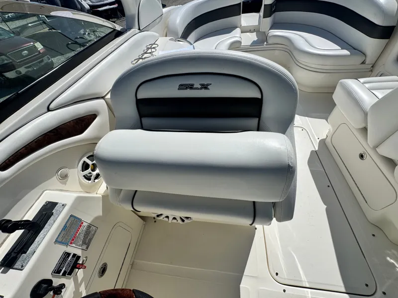 Slide: The Image of Sea Ray 290 SLX 2007 - 9