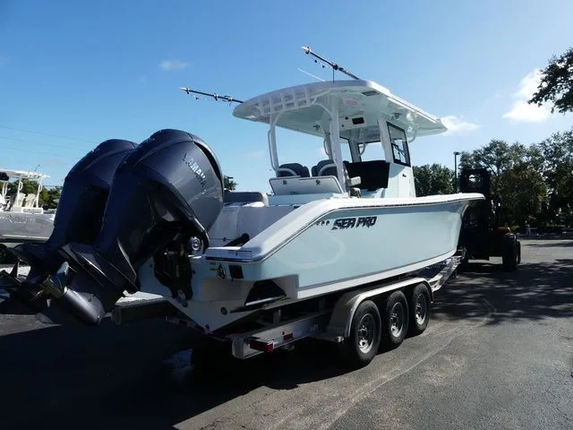 Slide: The Image of Sea Pro 322 Offshore DLX 2025 - 6