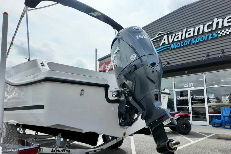 Slide: The Image of 2026 Starcraft SVX 191 OB boat with Yamaha engine at Avalanche Motorsports dealership. - 13
