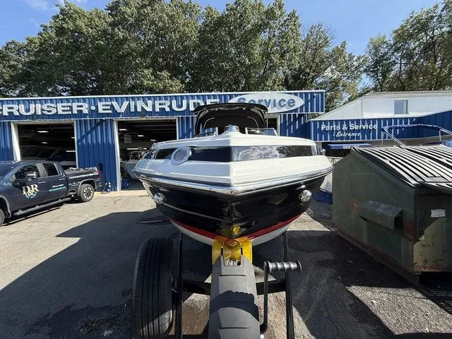 Slide: The Image of Crownline Boats 260 SS 2024 - 7