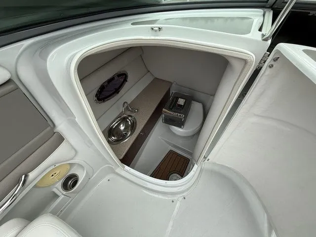 Slide: The Image of Crownline Boats Eclipse E6 2016 - 8