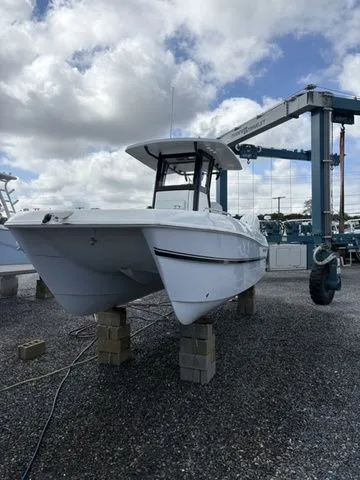 Slide: The Image of World Cat 235 TE 2026 - 11