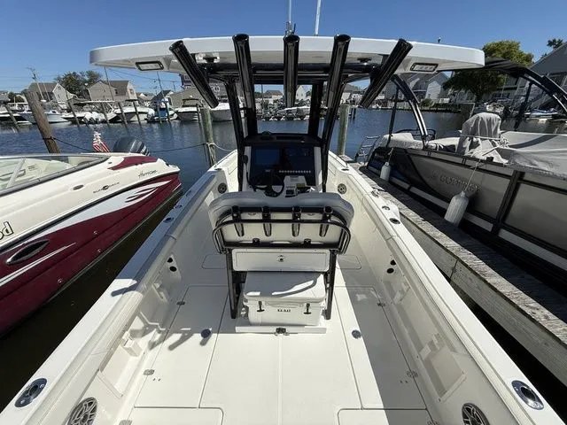 Slide: The Image of World Cat 235 TE 2026 - 5