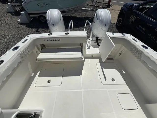 Slide: The Image of World Cat 280 DC-X 2026 - 11