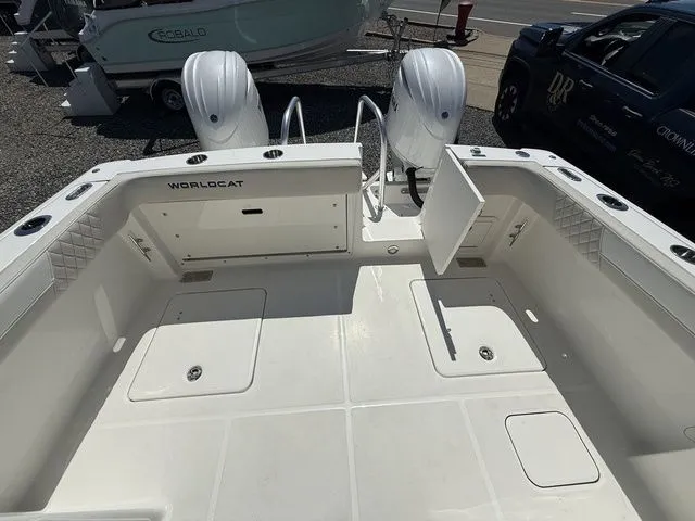 Slide: The Image of World Cat 280 DC-X 2026 - 15