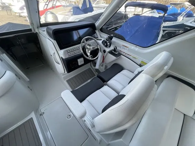 Slide: The Image of Finseeker 260 DC 2025 - 11