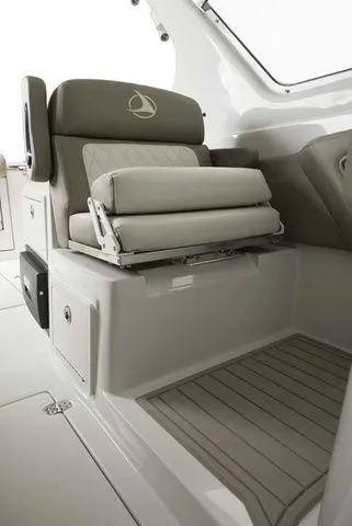 Slide: The Image of Finseeker 260 DC 2025 - 23