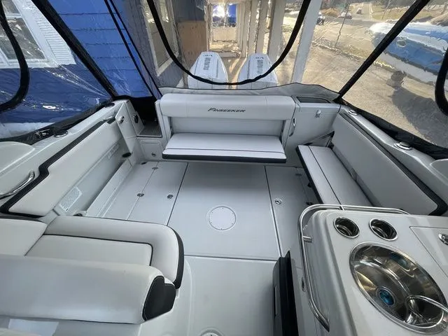 Slide: The Image of Finseeker 260 DC 2025 - 9