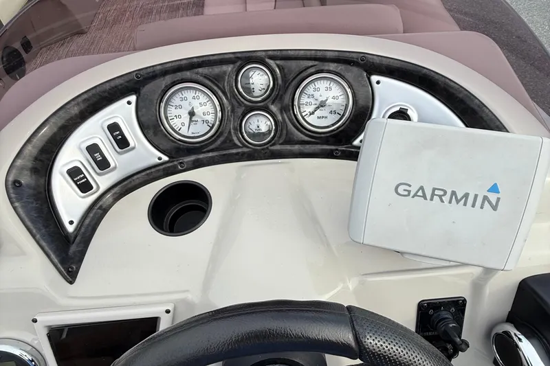 Slide: The Image of Dashboard of 2017 SunCatcher V22GT boat with Garmin GPS and gauges. - 14