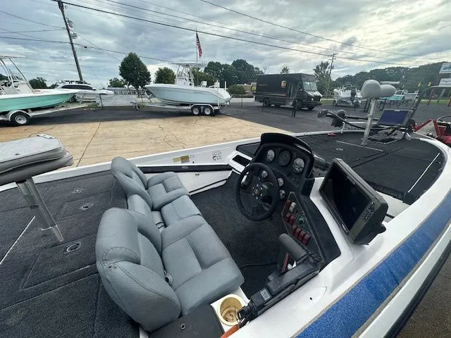 Slide: The Image of Skeeter ZX190 1995 - 5