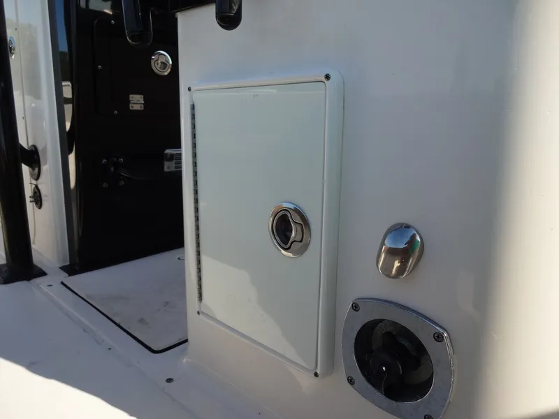 Slide: The Image of Shearwater 27 Carolina 2017 - 102