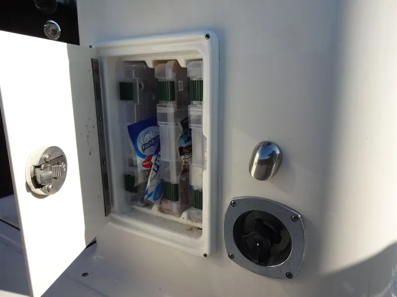 Slide: The Image of Shearwater 27 Carolina 2017 - 103