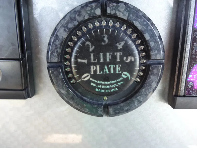 Slide: The Image of Shearwater 27 Carolina 2017 - 122