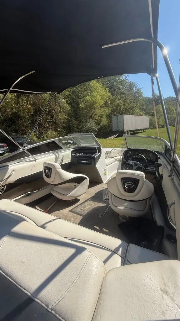 Slide: The Image of Crownline Boats 195 SS 2009 - 11