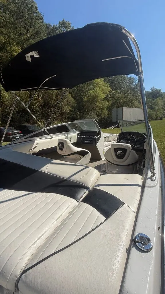 Slide: The Image of Crownline Boats 195 SS 2009 - 12