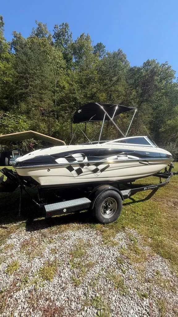 Slide: The Image of Crownline Boats 195 SS 2009 - 15