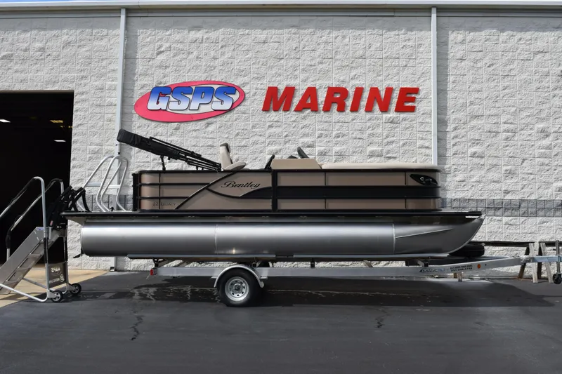 The Image of 2026 Bentley Pontoons Legacy 223 Cruise XL at GSPS Marine dealership. - 1