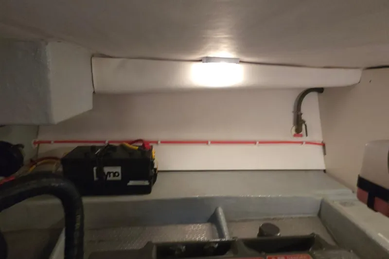 Slide: The Image of generator battery - 62