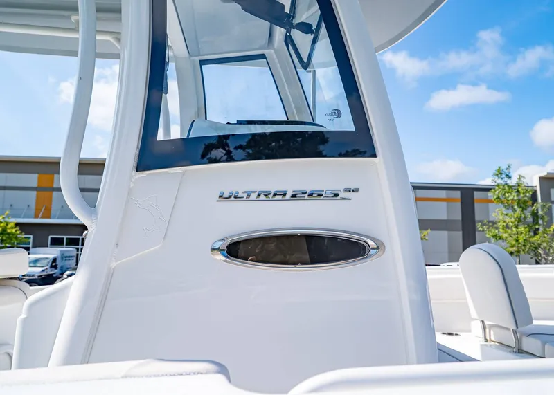 Slide: The Image of Sea Hunt Ultra 265 SE 2026 - 15