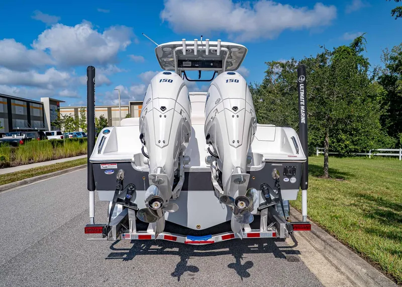 Slide: The Image of Sea Hunt Ultra 265 SE 2026 - 4