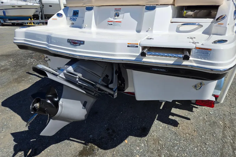 Slide: The Image of Rear view of 2012 Chaparral 196 SSi boat with extended swim platform. - 14