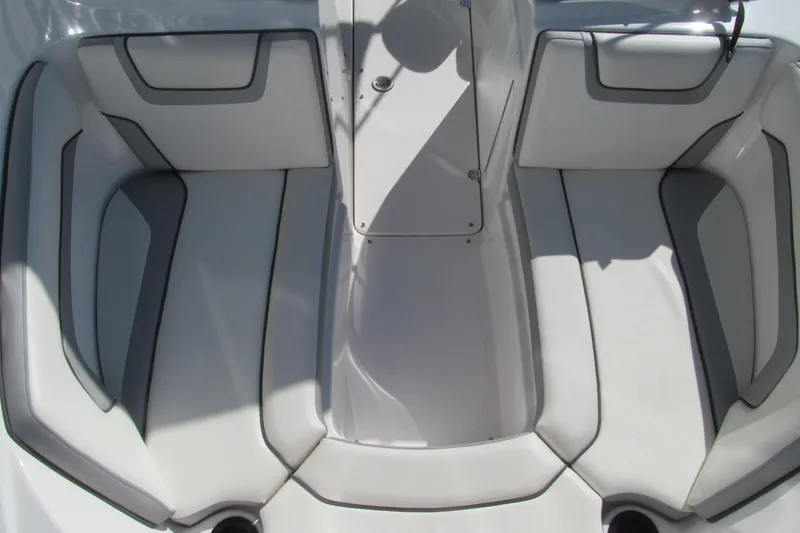 Slide: The Image of 2017 Yamaha Boats SX190 interior with open windshield and seating area. - 9