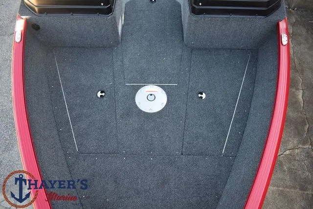 Slide: The Image of Lund 1775 Adventure Sport 2026 - 12