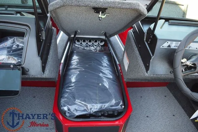 Slide: The Image of Lund 1775 Adventure Sport 2026 - 18