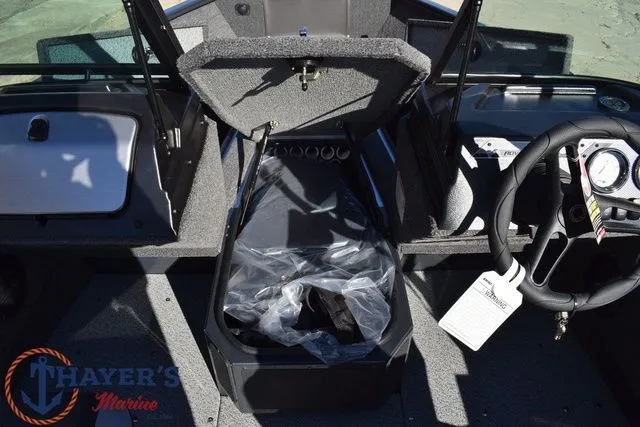 Slide: The Image of Lund 1775 Adventure Sport 2026 - 17