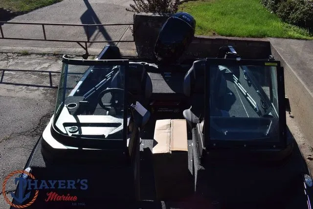 Slide: The Image of Lund 1650 REBEL XL SPORT SE 2026 - 12