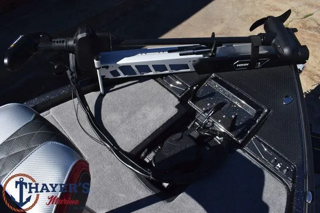 Slide: The Image of Phoenix Bass Boats 920 Elite X 2026 - 17