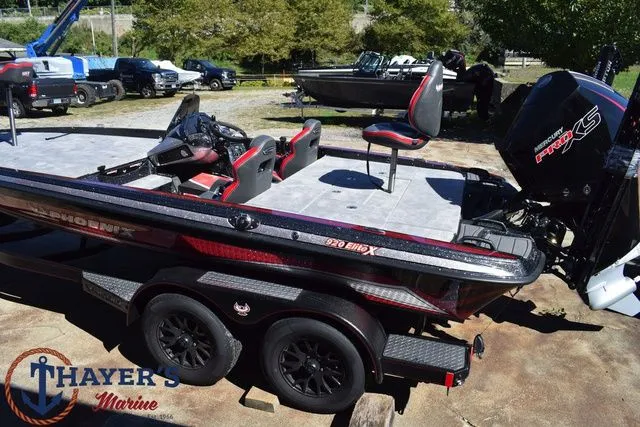 Slide: The Image of Phoenix Bass Boats 920 Elite X 2026 - 31