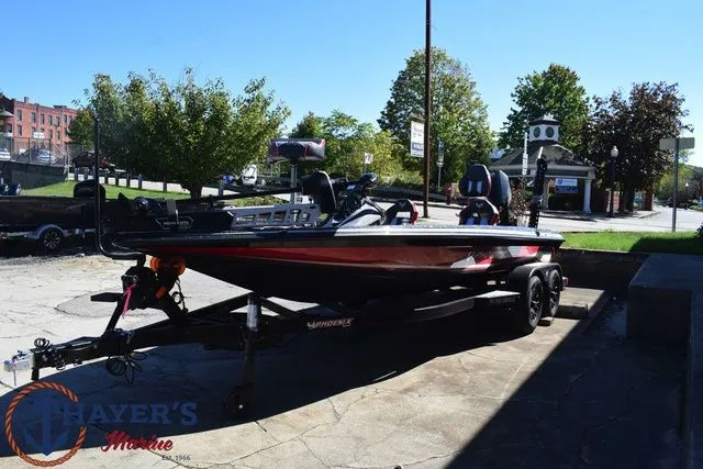 Slide: The Image of Phoenix Bass Boats 920 Elite X 2026 - 33