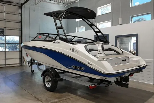 Slide: The Image of Yamaha AR195 2026 - 5