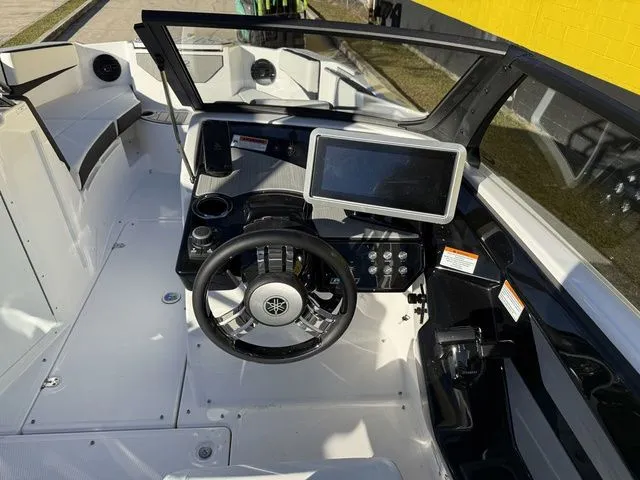 Slide: The Image of Yamaha 222SD 2026 - 15