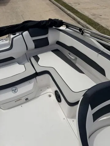 Slide: The Image of Yamaha SX195 2026 - 16