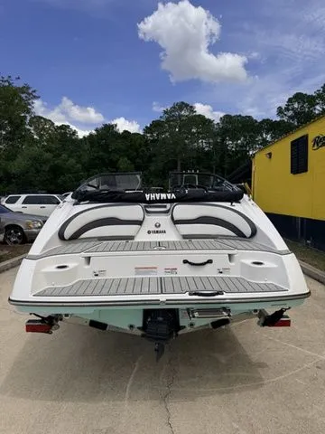 Slide: The Image of Yamaha SX195 2026 - 4