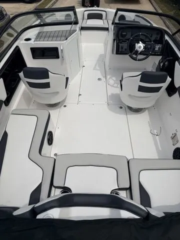 Slide: The Image of Yamaha SX195 2026 - 9