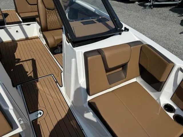 Slide: The Image of Yamaha 222SD 2025 - 11