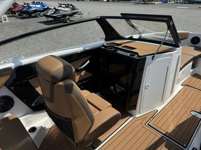 Slide: The Image of Yamaha 222SD 2025 - 7