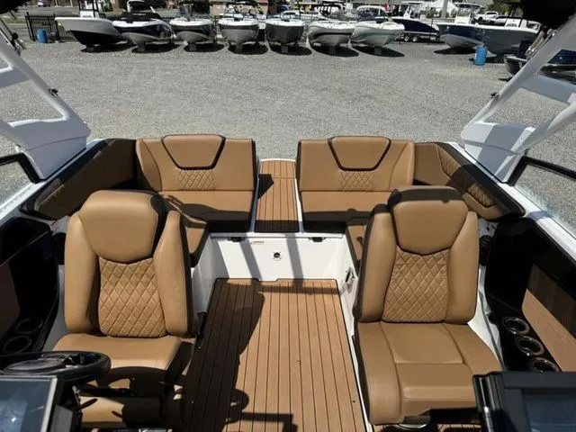 Slide: The Image of Yamaha 222SD 2025 - 9