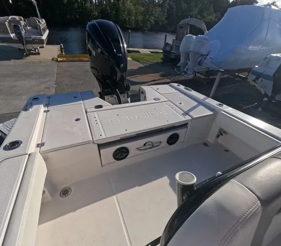 Slide: The Image of Robalo 266 Cayman 2023 - 12