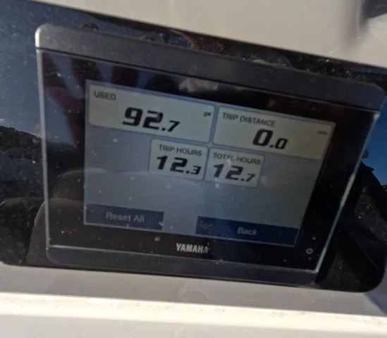 Slide: The Image of Robalo 266 Cayman 2023 - 23