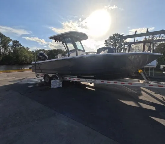 Slide: The Image of Robalo 266 Cayman 2023 - 5