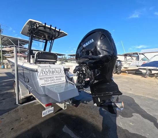 Slide: The Image of Robalo 266 Cayman 2023 - 7