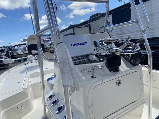 Slide: The Image of Skeeter SX240 2013 - 7