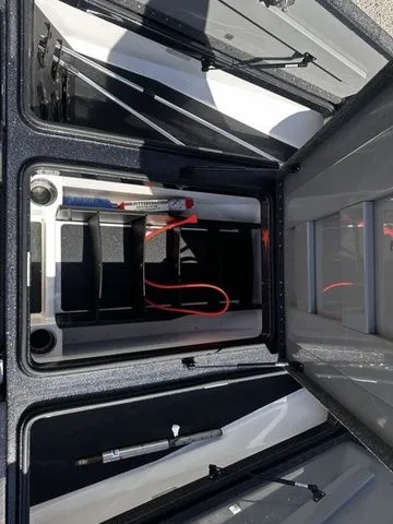 Slide: The Image of Caymas CX 20 2021 - 15